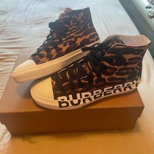 Burberry Leopard canvas sneakers